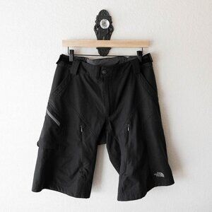 The North Face Men’s Sz Medium Black Outdoor Hiking Cycling Trail 12" Shorts